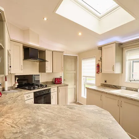 The Crucible With Hot Tub Lodge York