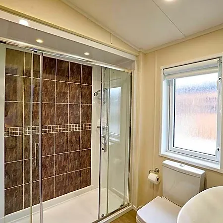 The Crucible With Hot Tub Lodge York