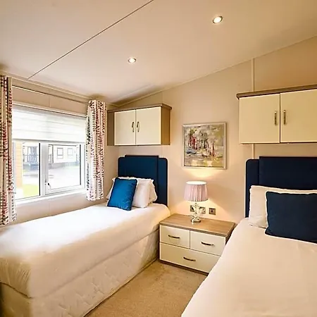 The Crucible With Hot Tub Lodge York